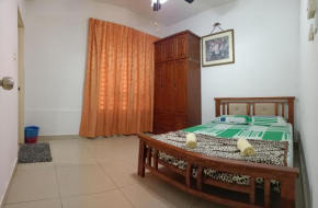 Homestay Bajet KK UCA1 Ground floor Corner 3B 2 Rooms 2 Aircond